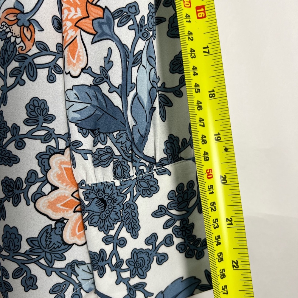 Tihari Floral Long Sleeve Button-Up Shirt - Picture 11 of 12